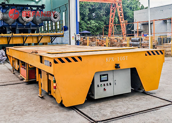 Chariot de transfert sur rail à mouvement vertical et horizontal pour batterie flexible