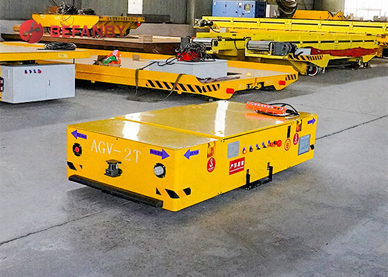 Chariot de transfert sans rail AGV professionnel avec navigation intelligente et capacité de charge personnalisée, alimenté par batterie